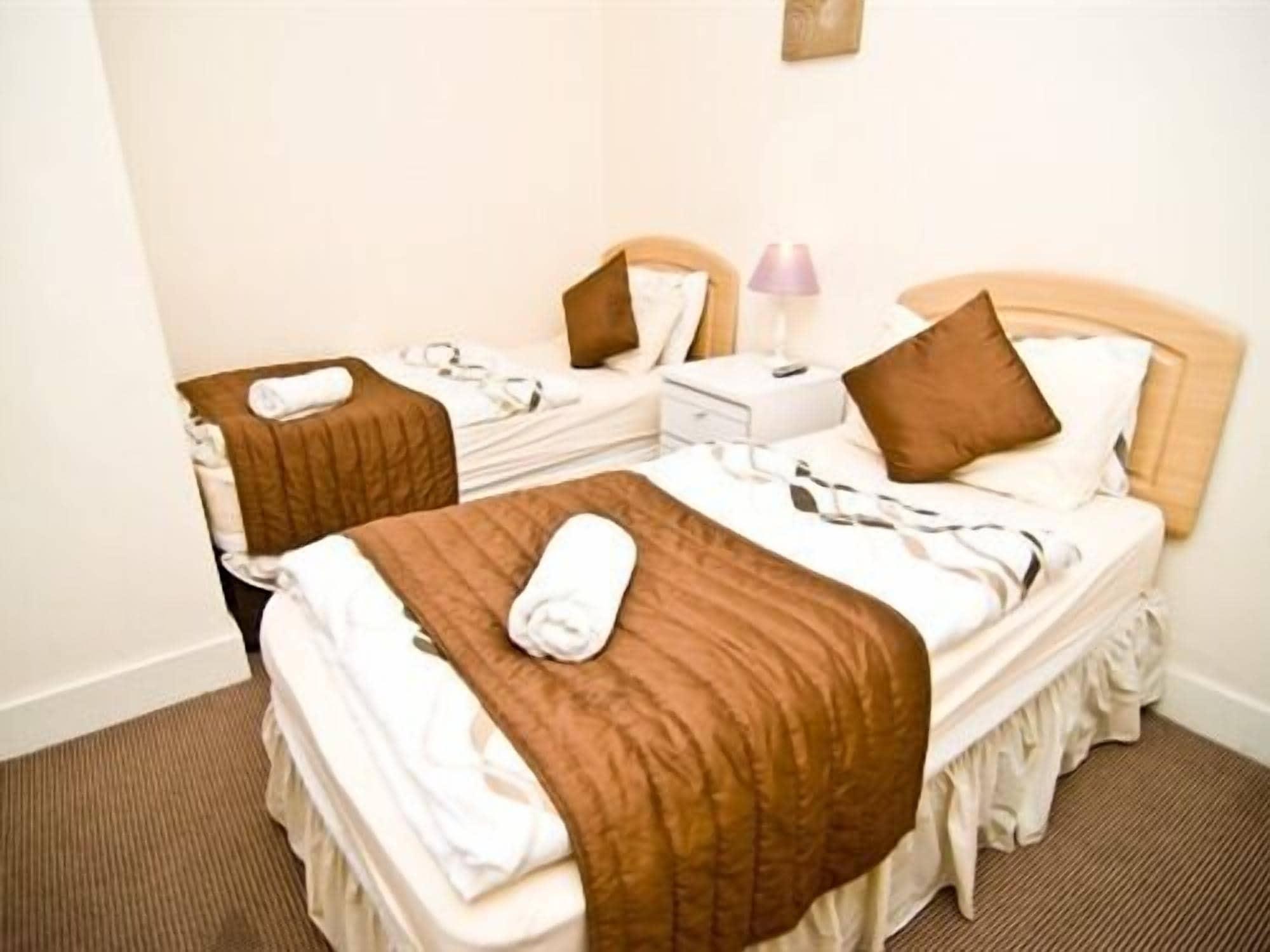 Skylark Guest House Hounslow Eksteriør billede