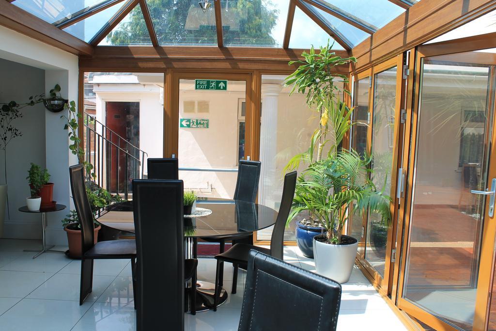 Skylark Guest House Hounslow Eksteriør billede